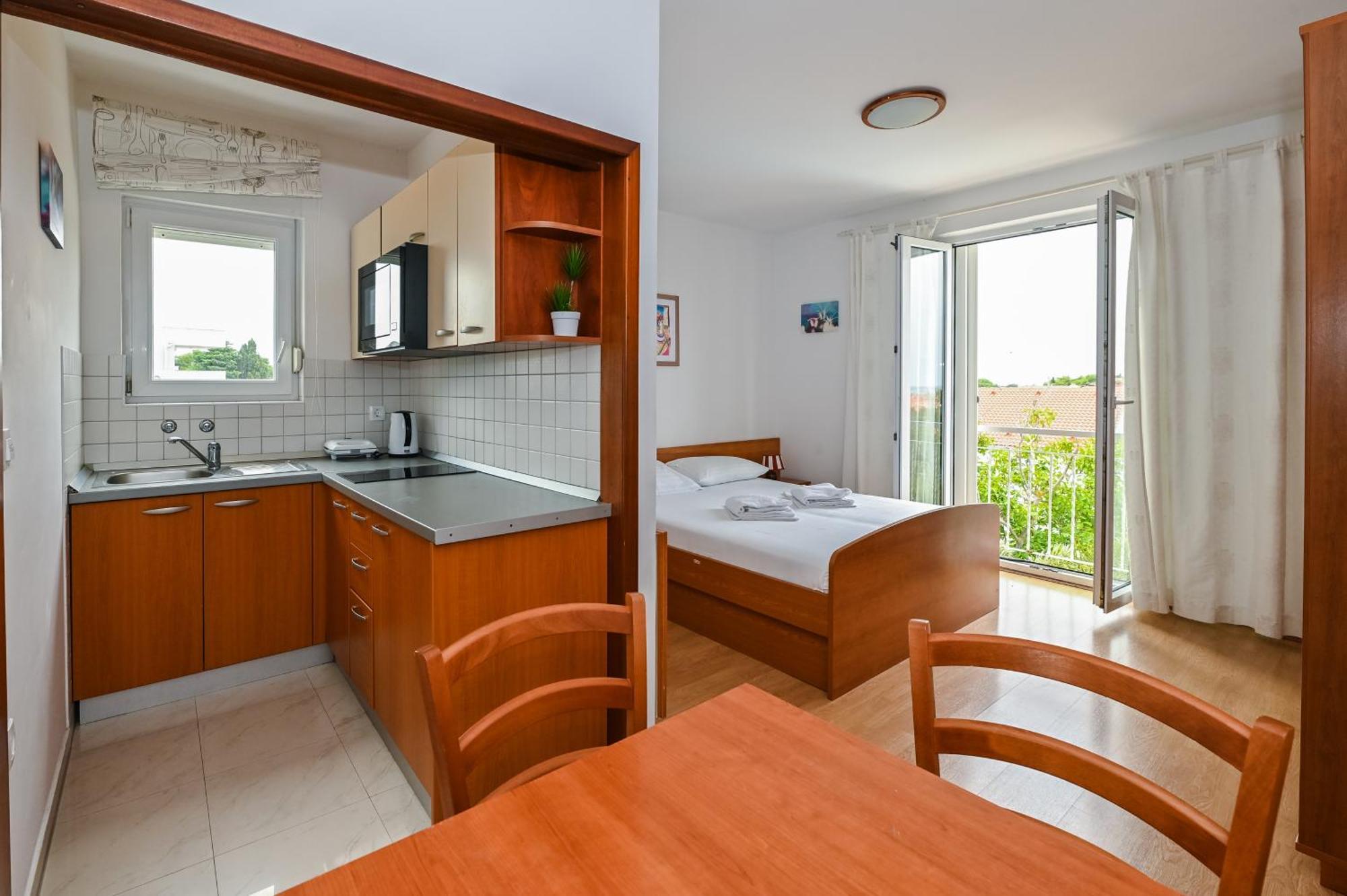 Seagull Pool Apartments & Studios Novalja Habitación foto
